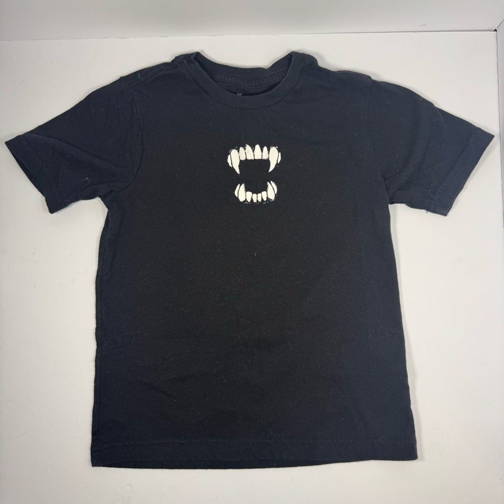 Way to celebrate Halloween size XS 4-5 Black T-Shirt with White Teeth Graphic